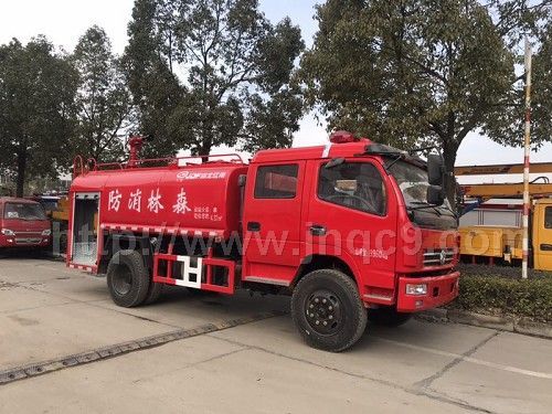 東風(fēng)5.5方雙排簡(jiǎn)易消防車